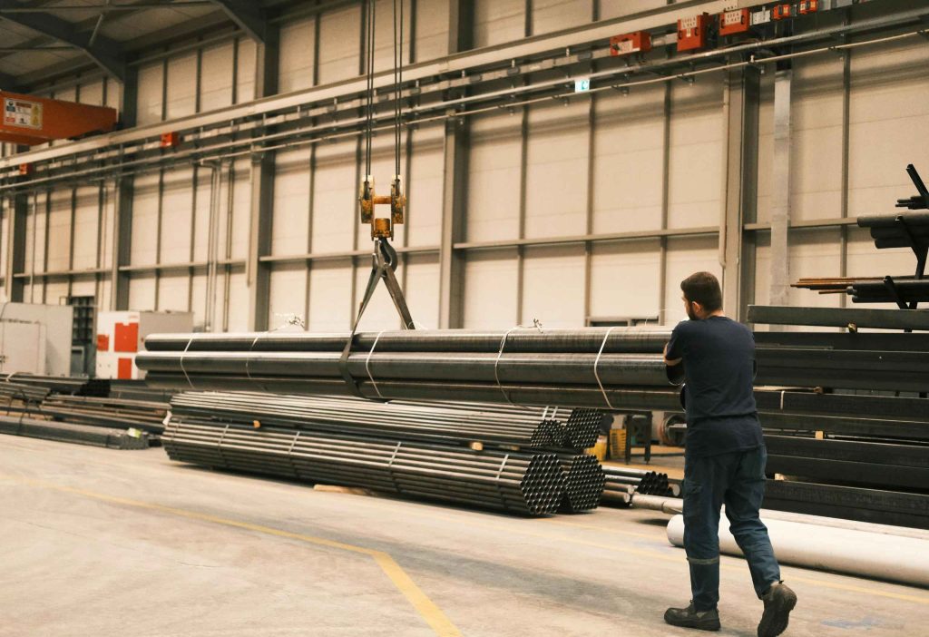 types of material handling equipment